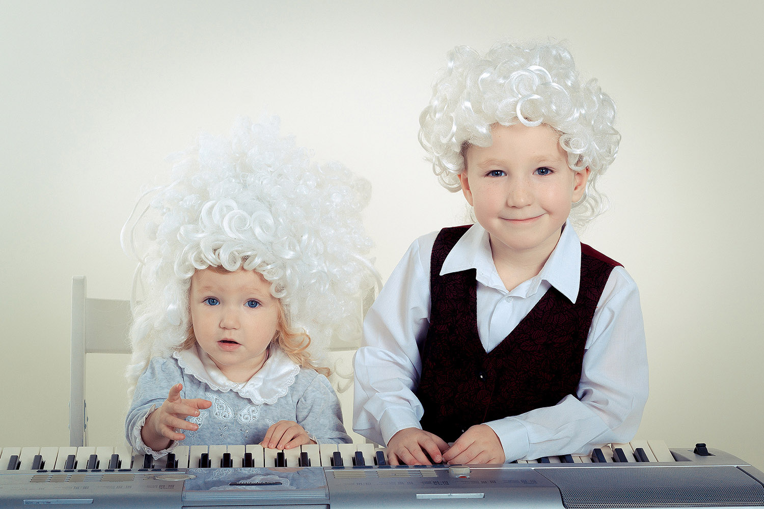Моцарт детям для мозга. Музыкотерапия Моцарт. Эффект Моцарта. Моцарт для детей. Музыкотерапия эффект Моцарта.