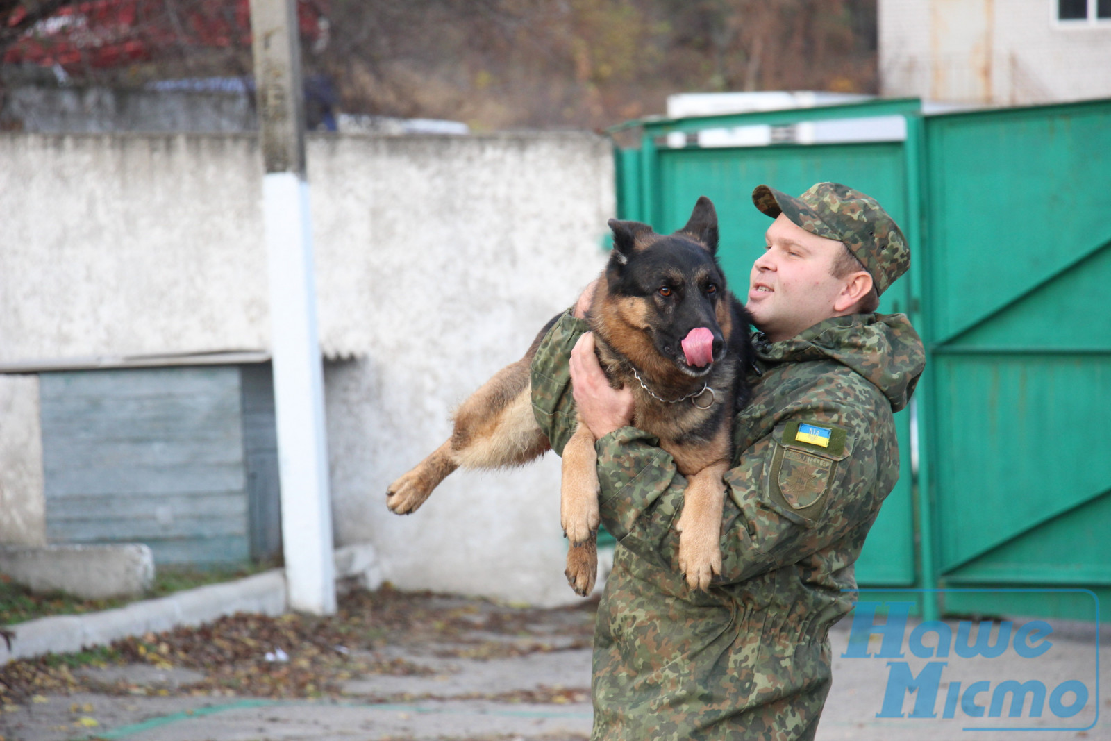 Найден сотрудник полиции Днепра, вышедший на след домушников с гранатами. Новости Днепр