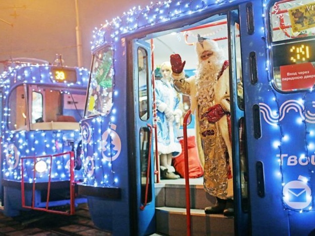 В трамвае Днепра появится Дед Мороз и Снегурочка. Новости Днепра