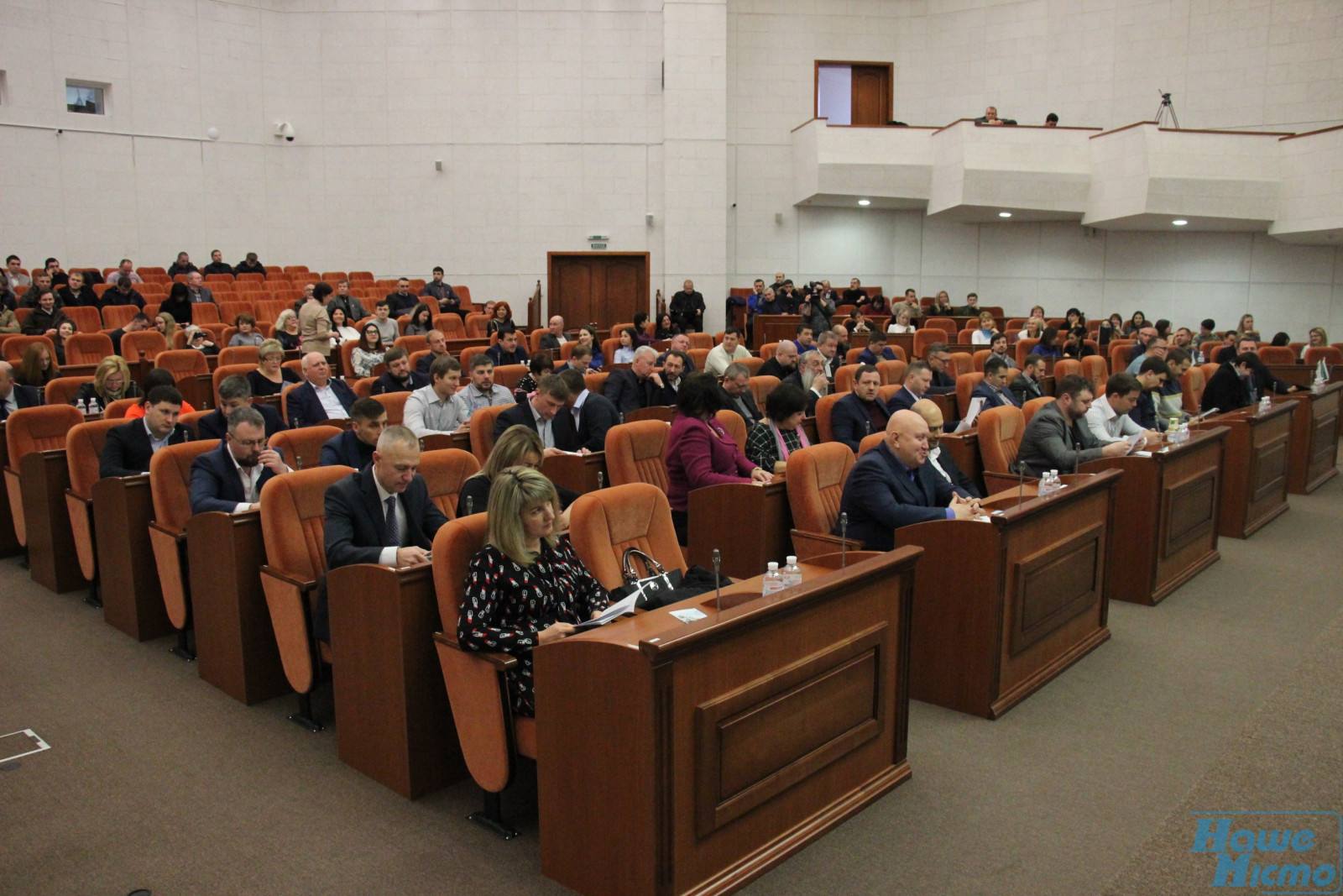 Последняя в этом году сессия горсовета Днепра прошла без мэра. новости Днепра