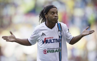 Легендарный футболист завершил карьеру. Новости Днепр