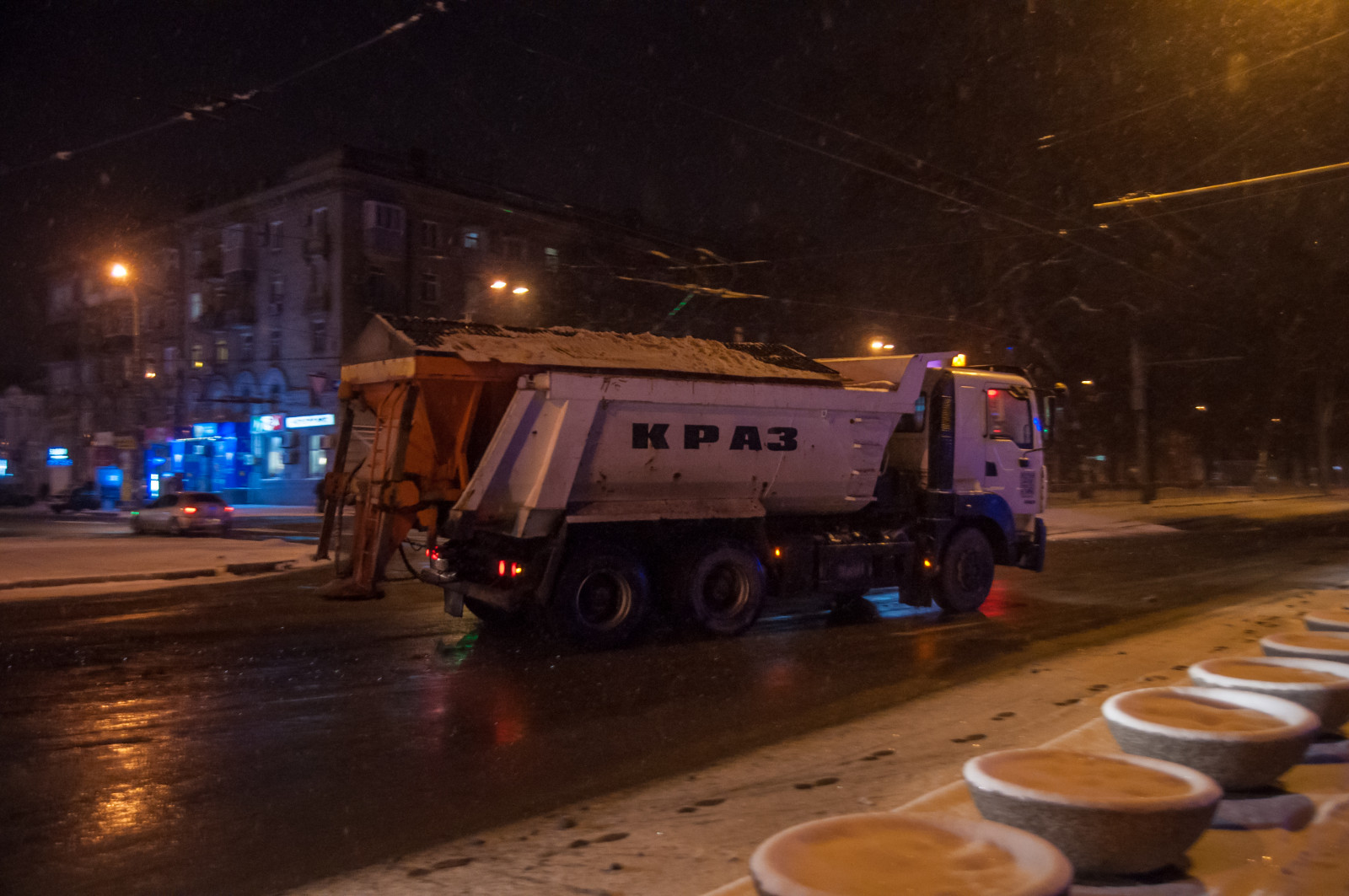 Борис Филатов собирает мнение днепрян об уборке снега. Новости Днепра