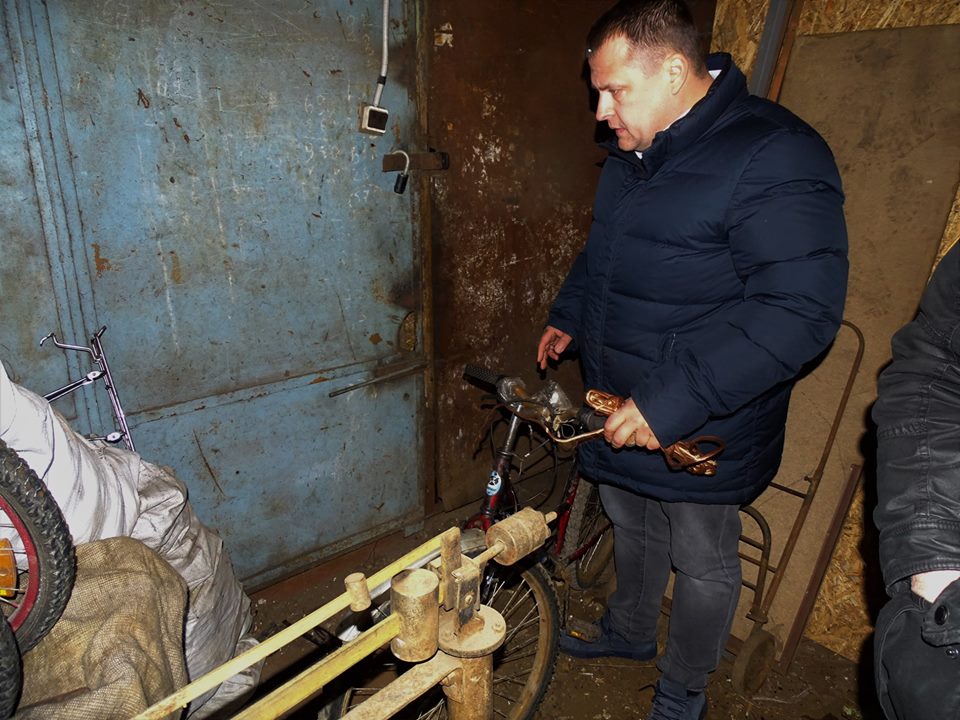 В Днепре краденный металл меняли на палёный самогон. Новости Днепра