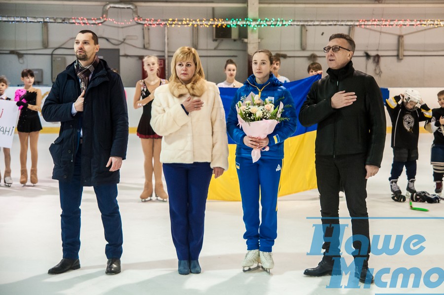 В Днепре фигуристку Хныченкову проводили на Олимпиаду. Новости Днепра