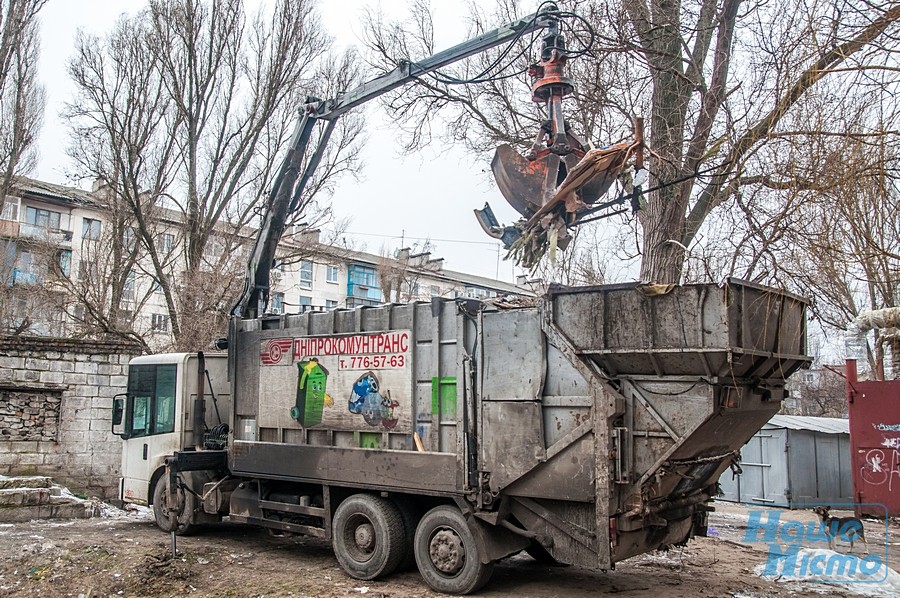 В Днепре проверяют своевременность вывоза мусора. Новости Днепра