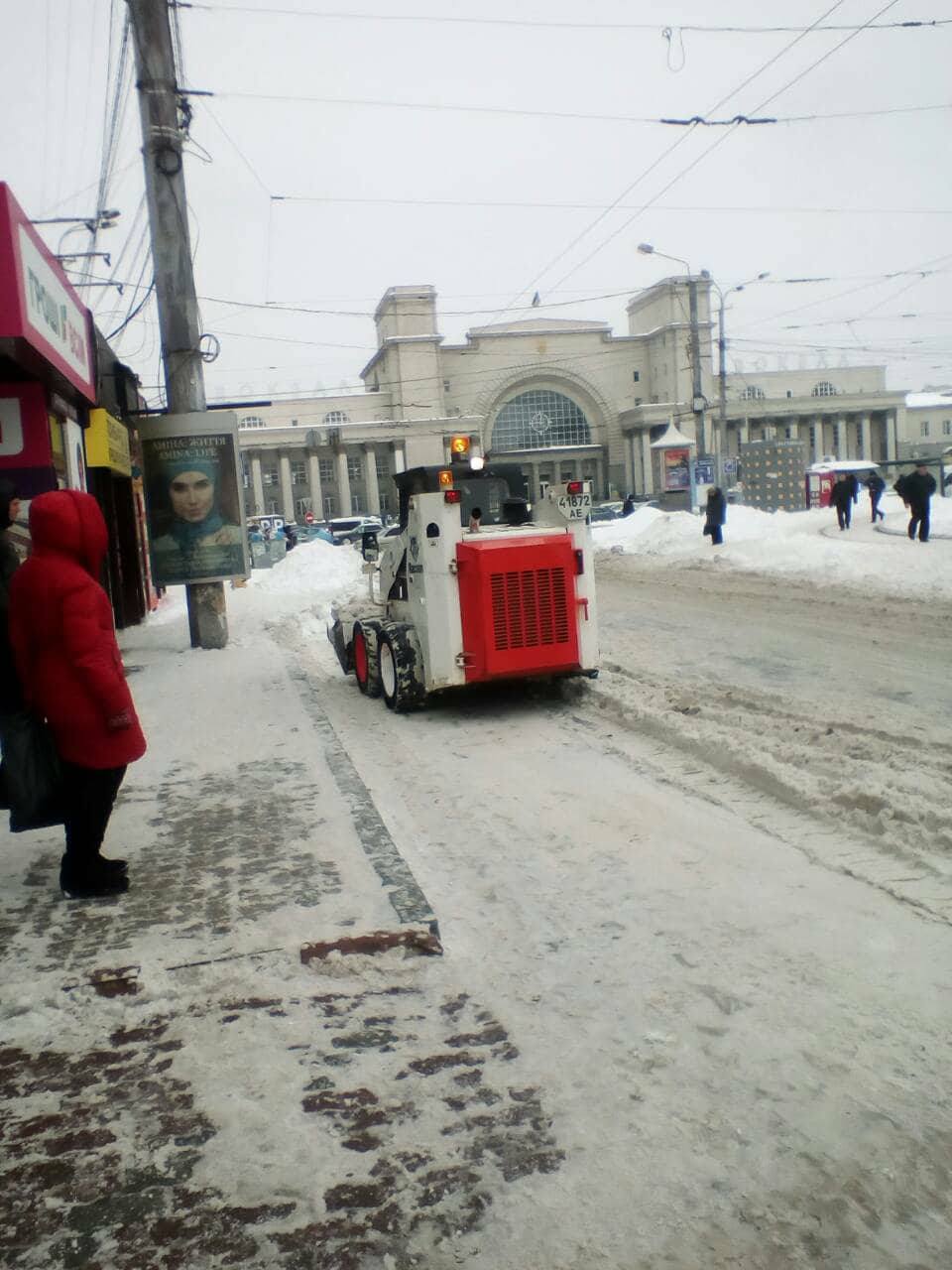 У Дніпрі комунальні служби працюють цілодобово (ФОТО). Новости Днепра.