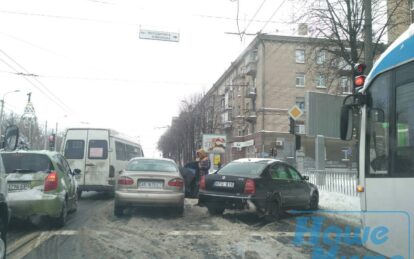 В Днепре парализовано движение троллейбуса №2. Новости Днепра.