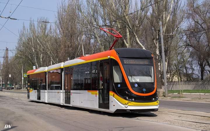 На уникальных подъемах Днепра испытывают новейшие низкопольные трамваи. Новости Днепра