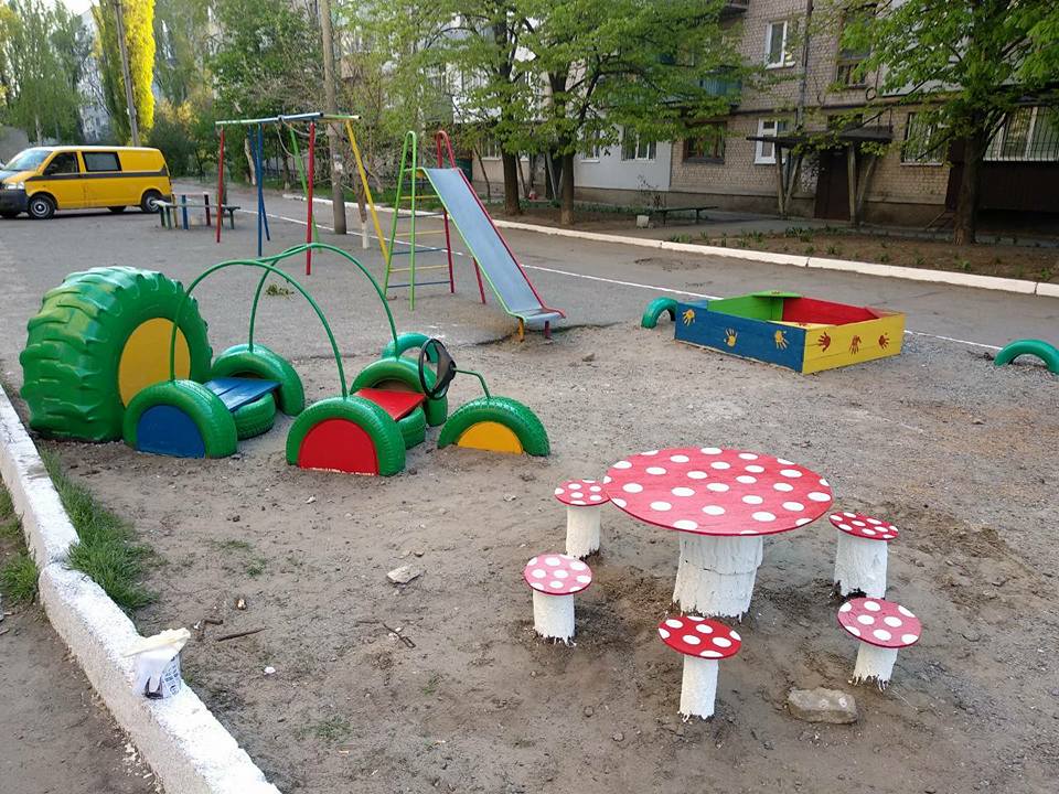 Детская площадка своими руками на даче из подручных средств (60 фото)