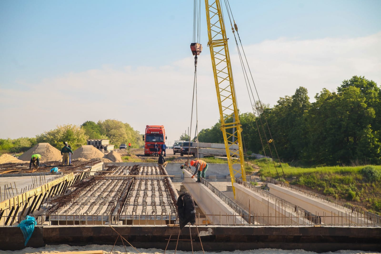 В Днепре Омеляна озаботили дороги. новости Днепра