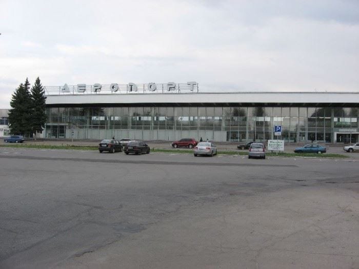 Порошенко пообещал Днепру новый аэропорт и роль воздушного хаба. новости Днепра