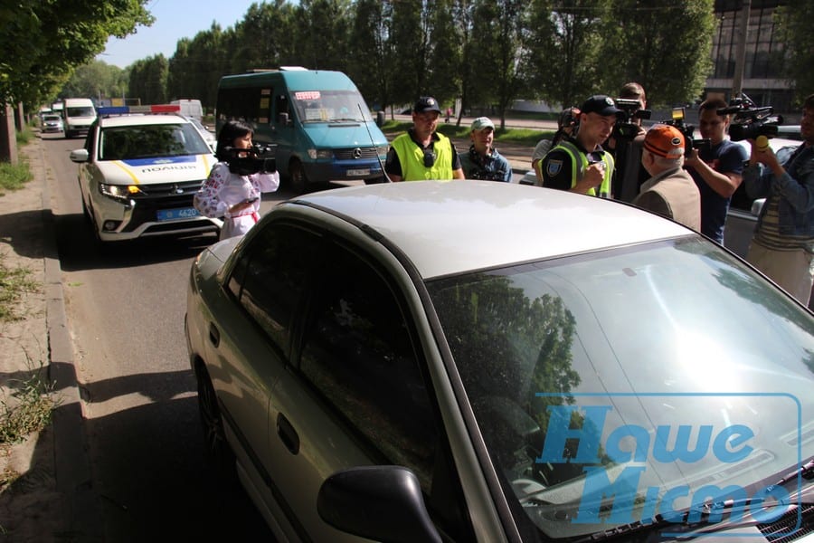 В Днепре водители-нарушители "забывают" пропускать скорые. новости Днепра