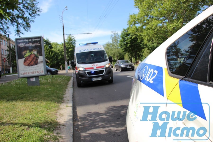 В Днепре водители-нарушители "забывают" пропускать скорые. новости Днепра