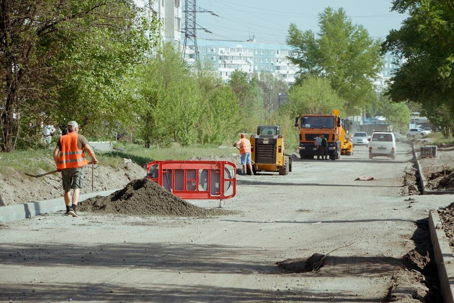 "Нас услышали и выполнили обещанное": в Днепре ремонтируют дороги на Ломовском (Фрунзенском). новости Днепра