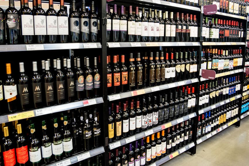 Сеть супермаркетов Днепра поддержала запрет продажи алкоголя. Новости Днепра