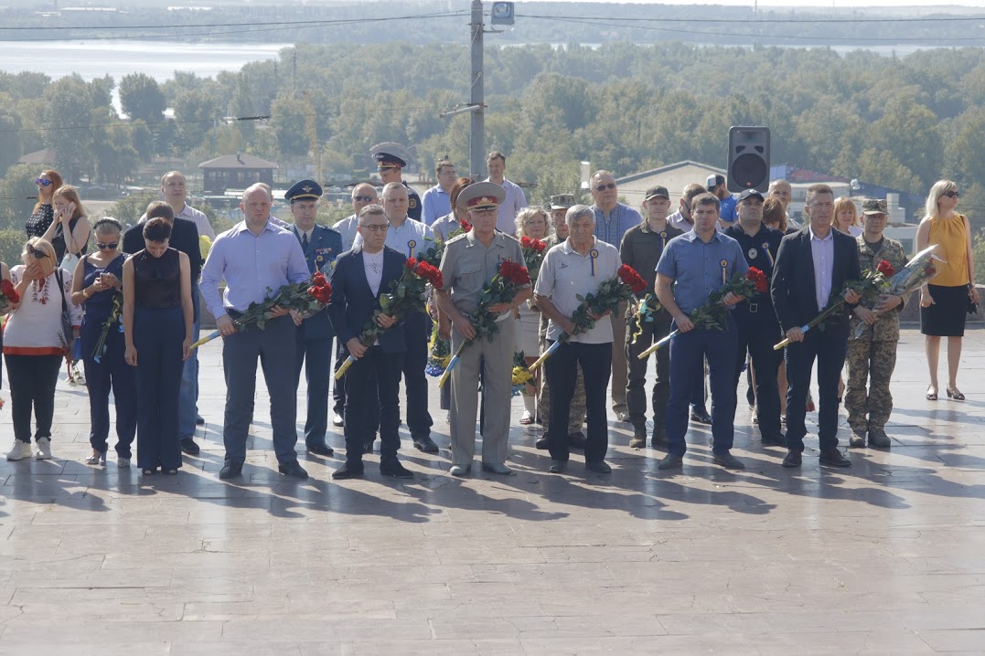 Ко Дню скорби и памяти жертв войны ветеранам в Днепре выплатили по 1 тыс.грн. новости Днепра