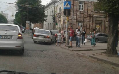 ДТП в Днепре: район Озёрки стоит в огромной пробке (Фото). Новости Днепра