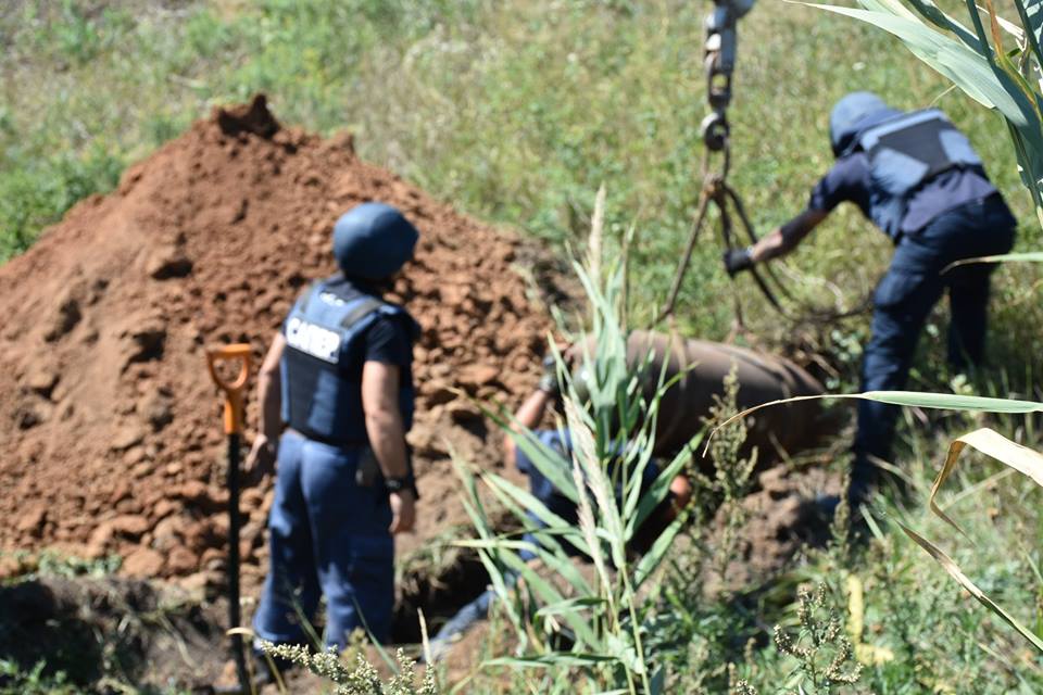 Под Днепром взорвалась 500 килограммовая бомба. новости Днепра