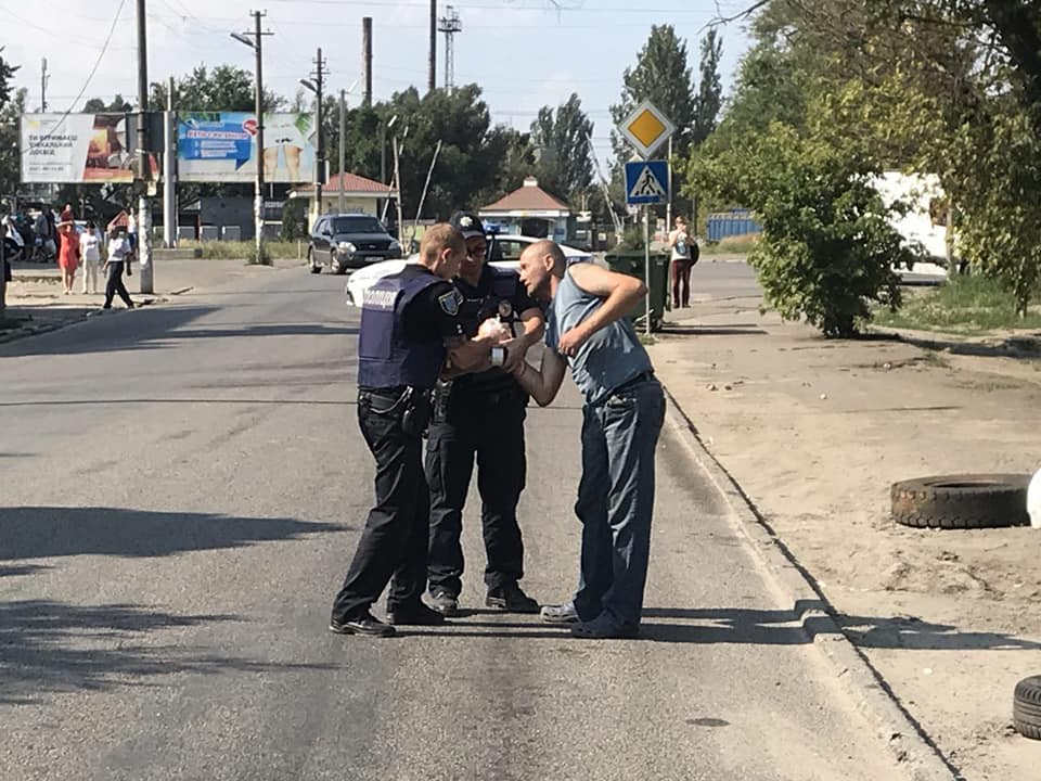 В Днепре наградят полицейского, который предотвратил взрыв гранаты. Новости Днепра