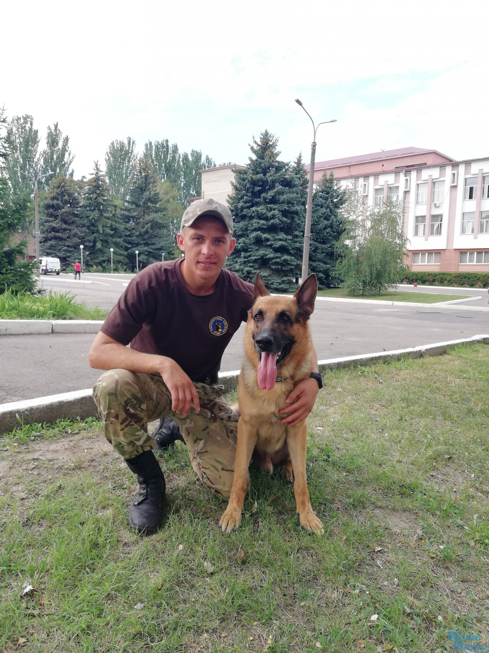 Прыгали и ползали: в Днепре выбирают лучшего служебного пса Украины(ФОТО). Новости Днепра