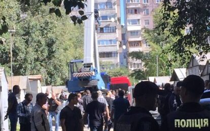 В Днепре на Красном Камне массово сносят гаражи. Новости Днепра