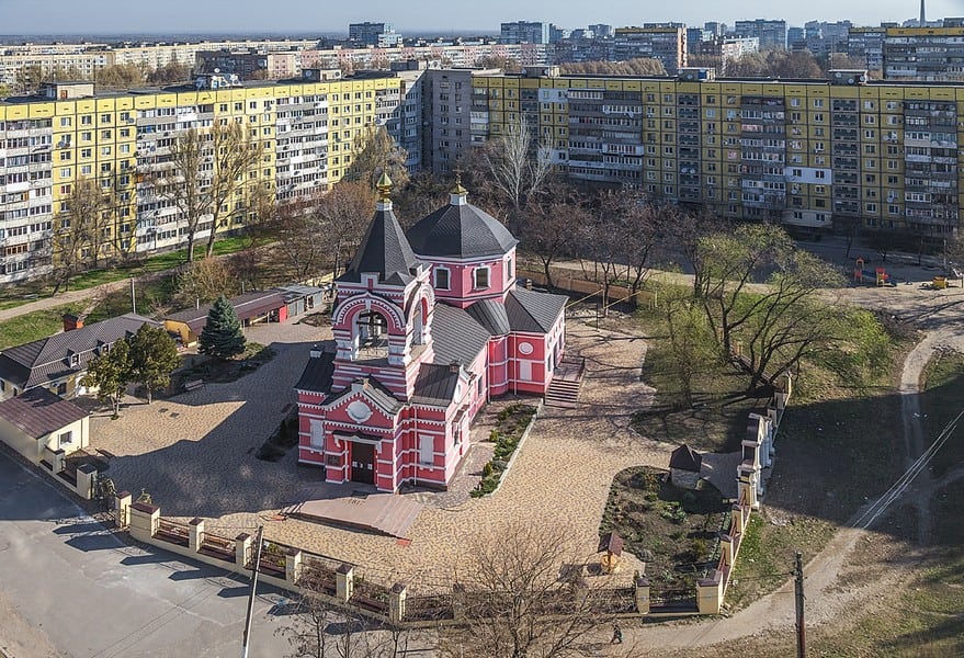 Внеземная красота: как выглядят самые величественные храмы Днепра. Новости Днепра