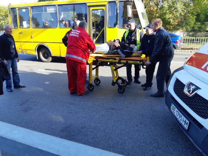 В Днепре на пешеходном переходе сбили человека. Новости Днепра