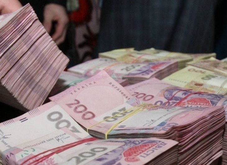 В Днепре дорожная фирма отмыла для себя 18 миллионов