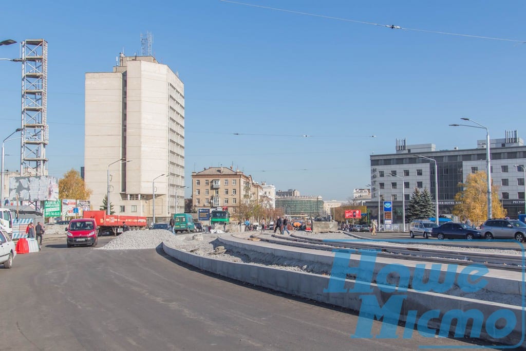 Светло, как днем: в Днепре на ул. Курчатова установили современную подсветку. Новости Днепра