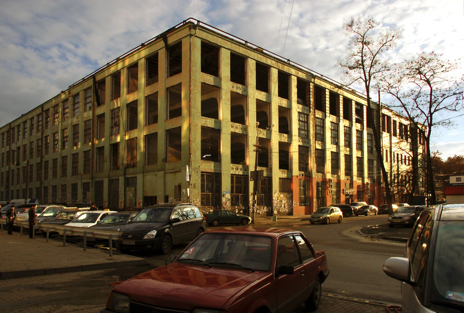 В Днепре реконструируют известную фабрику Володарского (Фото). Новости Днепра