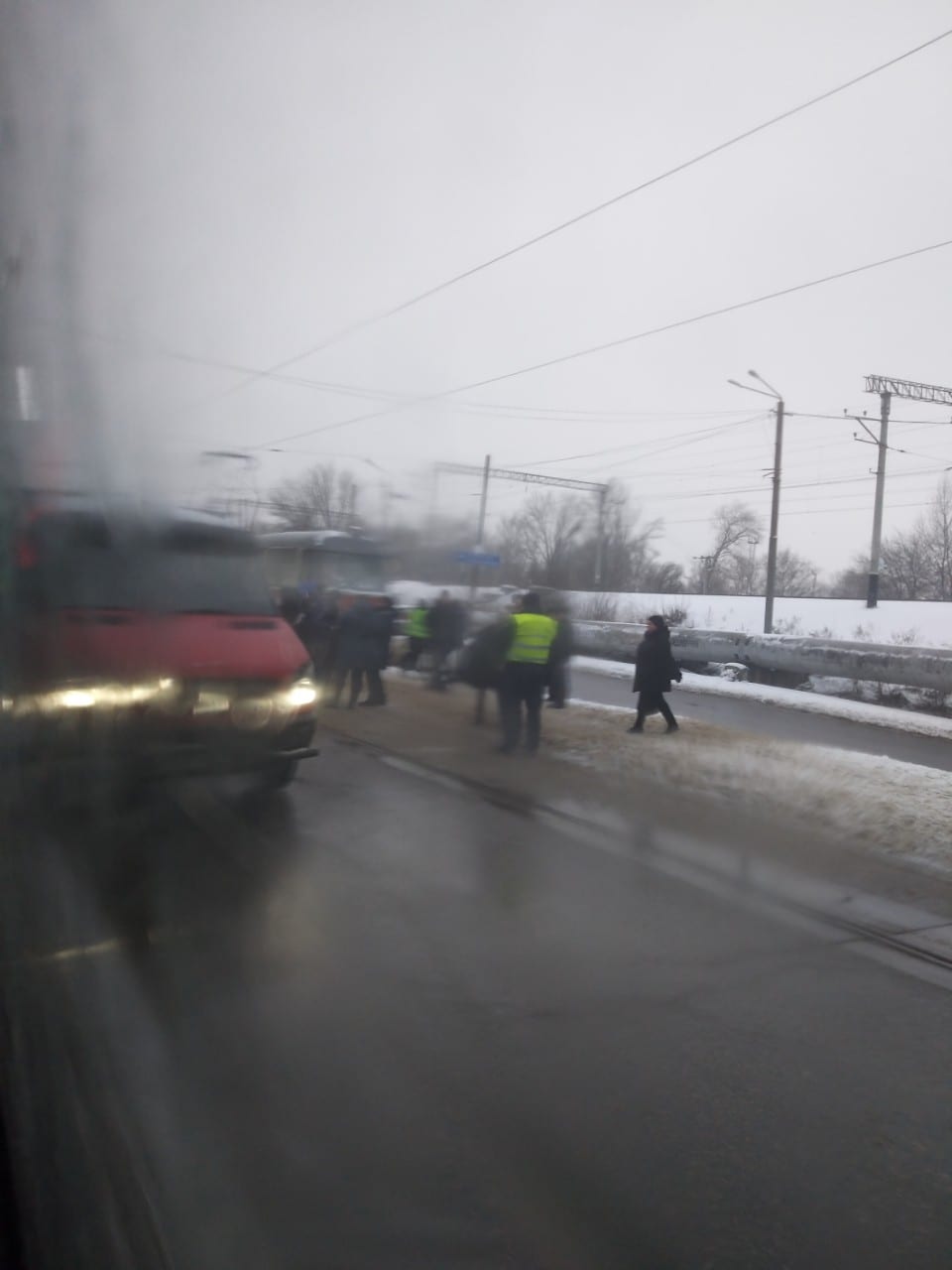 В Днепре ДТП с участием трамвая затруднило движение по мосту (фото). Новости Днепра