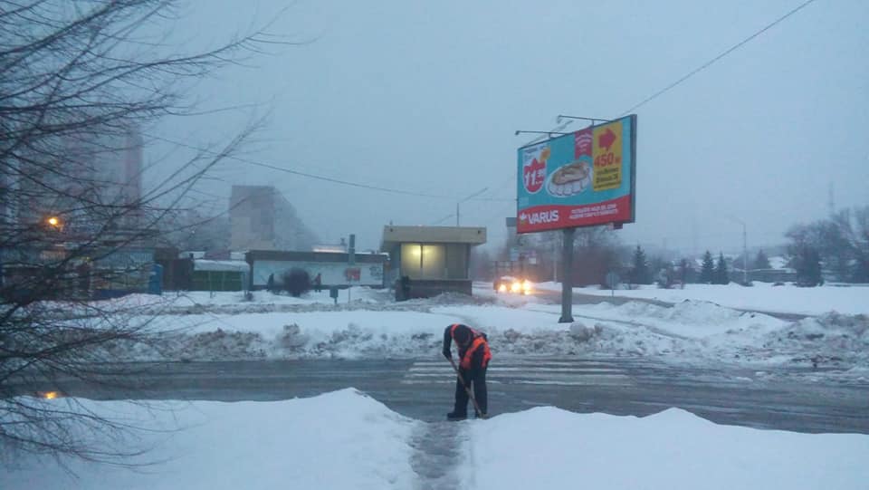Пока вы спали: коммуналщики Днепра спасли город от снега (фото, видео). Новости Днепра