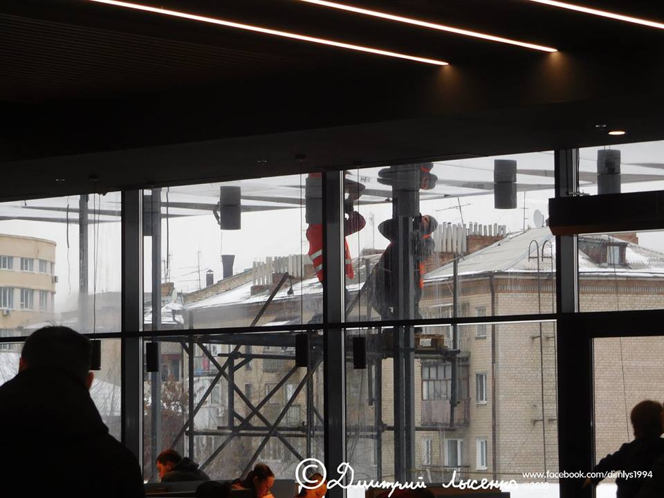 Новый фудкорт и 3 балкона: в Днепре ТРЦ "Мост-сити" меняет облик. Новости Днепра 