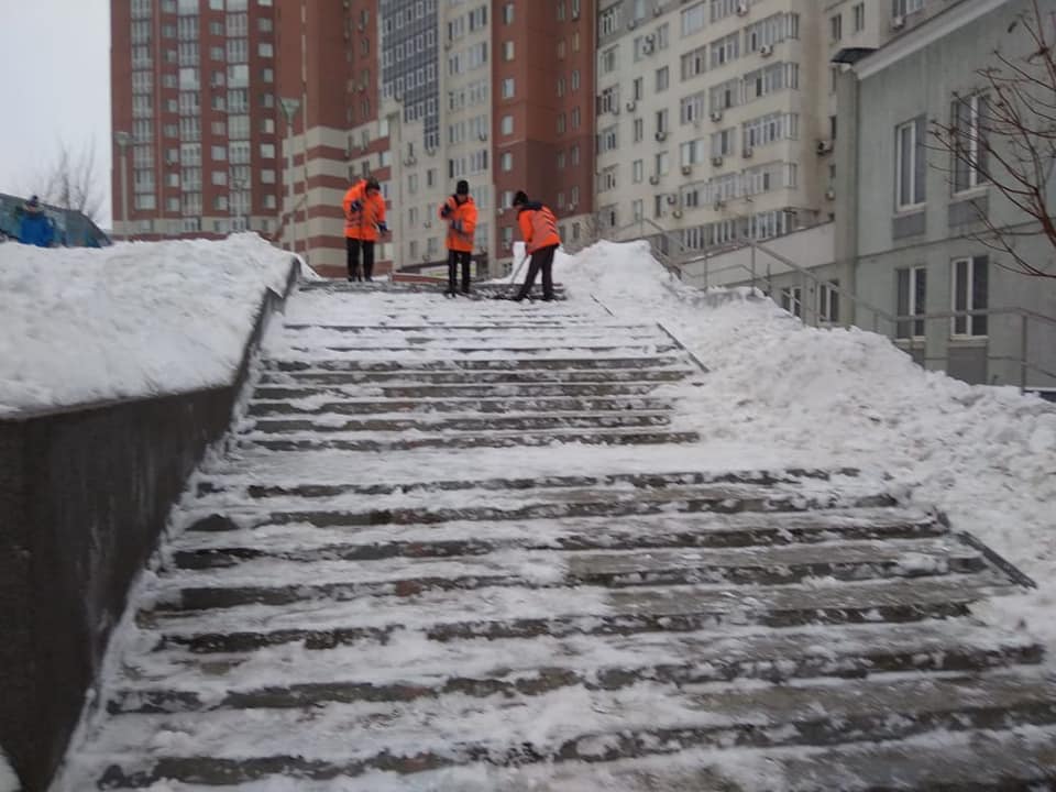 Пока вы спали: коммуналщики Днепра спасли город от снега (фото, видео). Новости Днепра