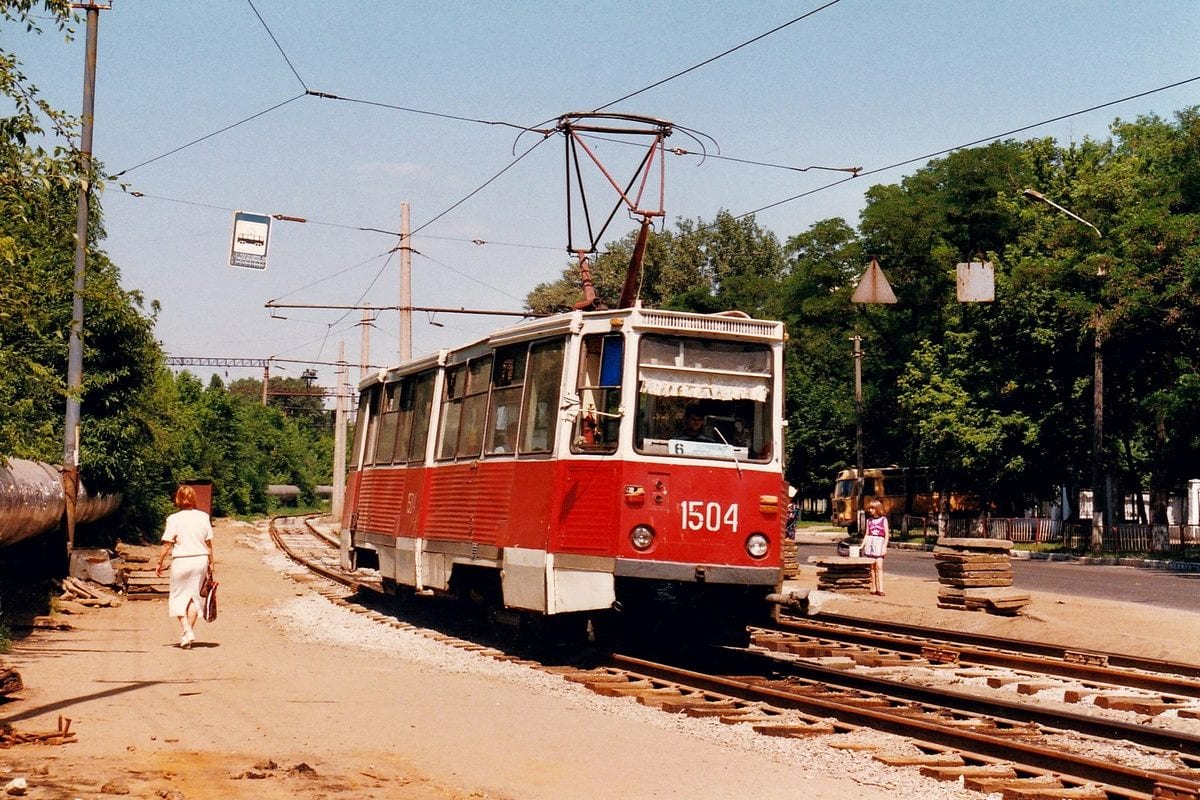 Электропаутина города: в сети появились фото трамваев Днепра 1997 года. Новости Днепра