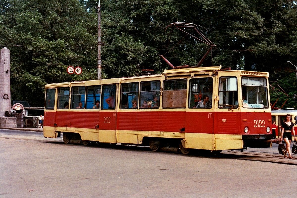 Электропаутина города: в сети появились фото трамваев Днепра 1997 года. Новости Днепра