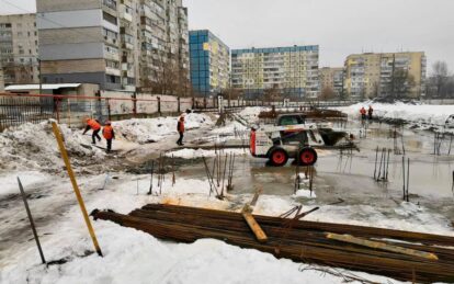 Несмотря на выходные и погоду: в Днепре реконструкция стадиона имени Петра Лайко идёт полным ходом. Новости Днепра