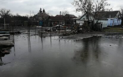 В Днепре спасатели 3-е суток ликвидируют стихийное бедствие в АНД районе. Новости Днепра