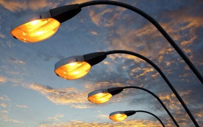 Да будет свет: на одной из самых длинных улиц Днепра поменяют освещение.Новости Днепра