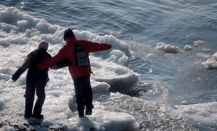 В Кривом Роге подросток чуть не утонул в ледяной воде. Новости Днепре