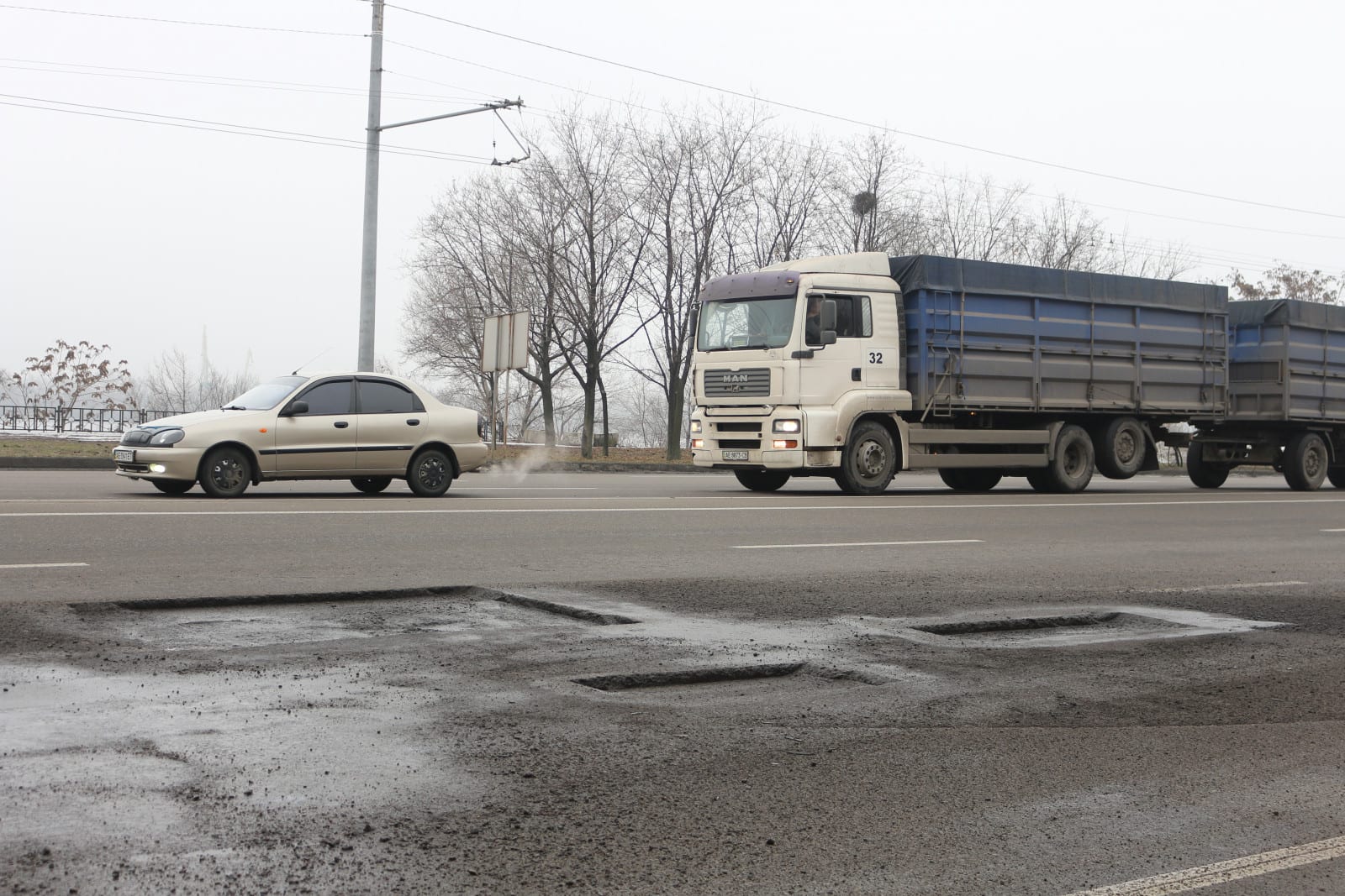 В Днепре стартовал ремонт повреждённых дорог. Новости Днепра