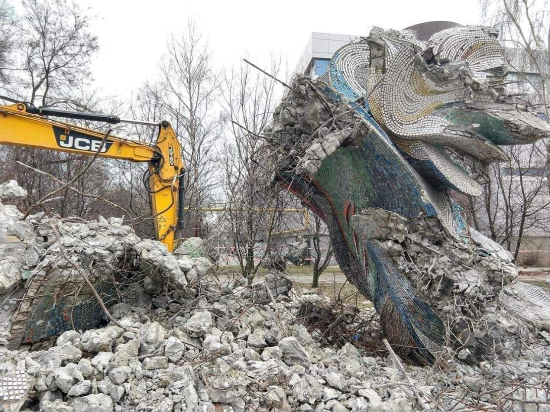 Заява міської ради Дніпра щодо ситуації зі зруйнованою скульптурою «Дніпрові хвилі». Новости Днепра