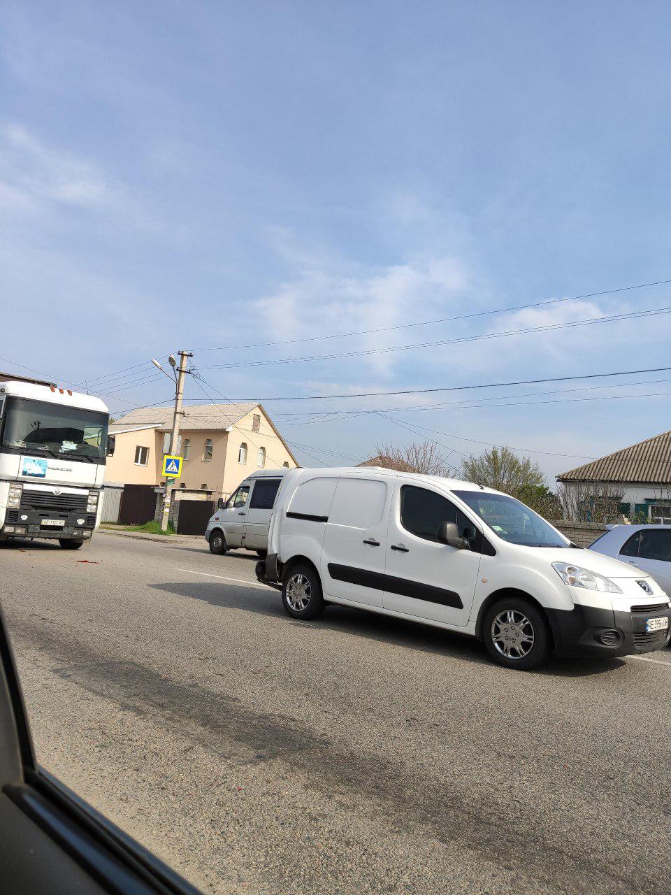 Утренние ДТП в Днепре стали причиной пробок на Новом мосту и левом берегу (ФОТО). Новости Днепра