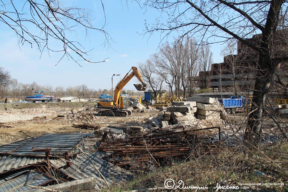 Яхт-клуб, пирсы и открытые площадки: в Днепре на Набережной Победы построят "Лайнер". Новости Днепра