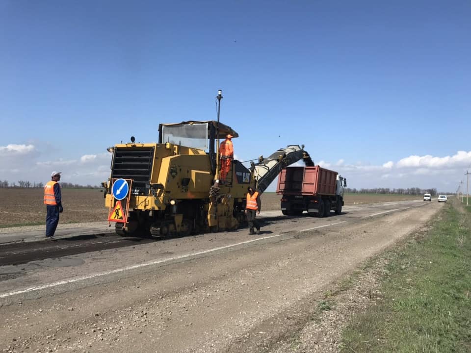 Из Днепра начали ремонтировать "славноизвестную" трассу на Никополь (Фото). Новости Днепра