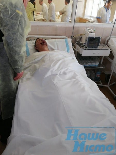 Больше 30 спасателей пришли рано утром сдавать кровь: в Мечникова оперируют саперов, подорвавшихся на мине. Новости Днепра
