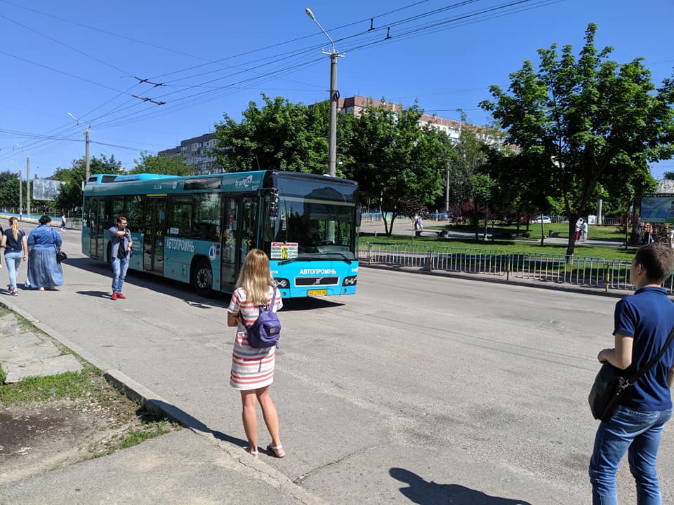 В Днепре на 126-й маршрут вышли большегрузные автобусы с кондиционерами (Фото). Новости Днепра