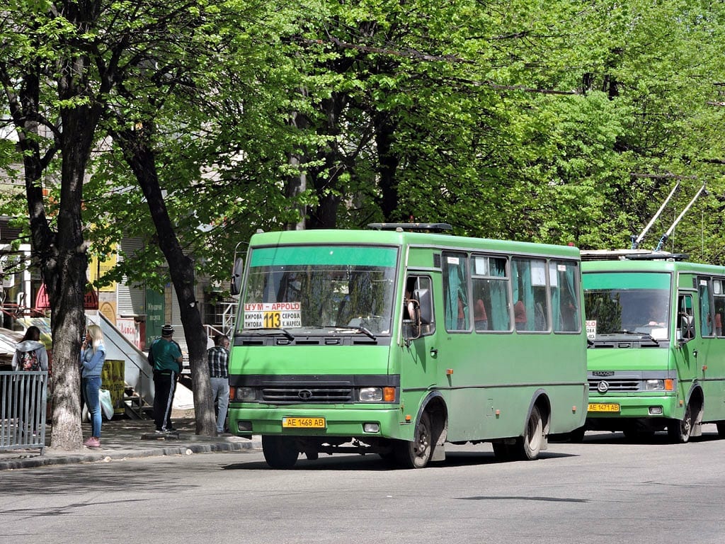 Придавил дверью и нахамил: в Днепре водитель 113-й маршрутки издевался над льготницей. Новости Днепра