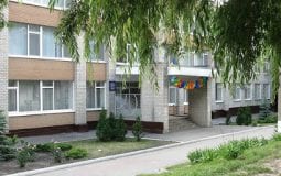 Средняя школа с углубленным изучением иностранного языка №22, адрес