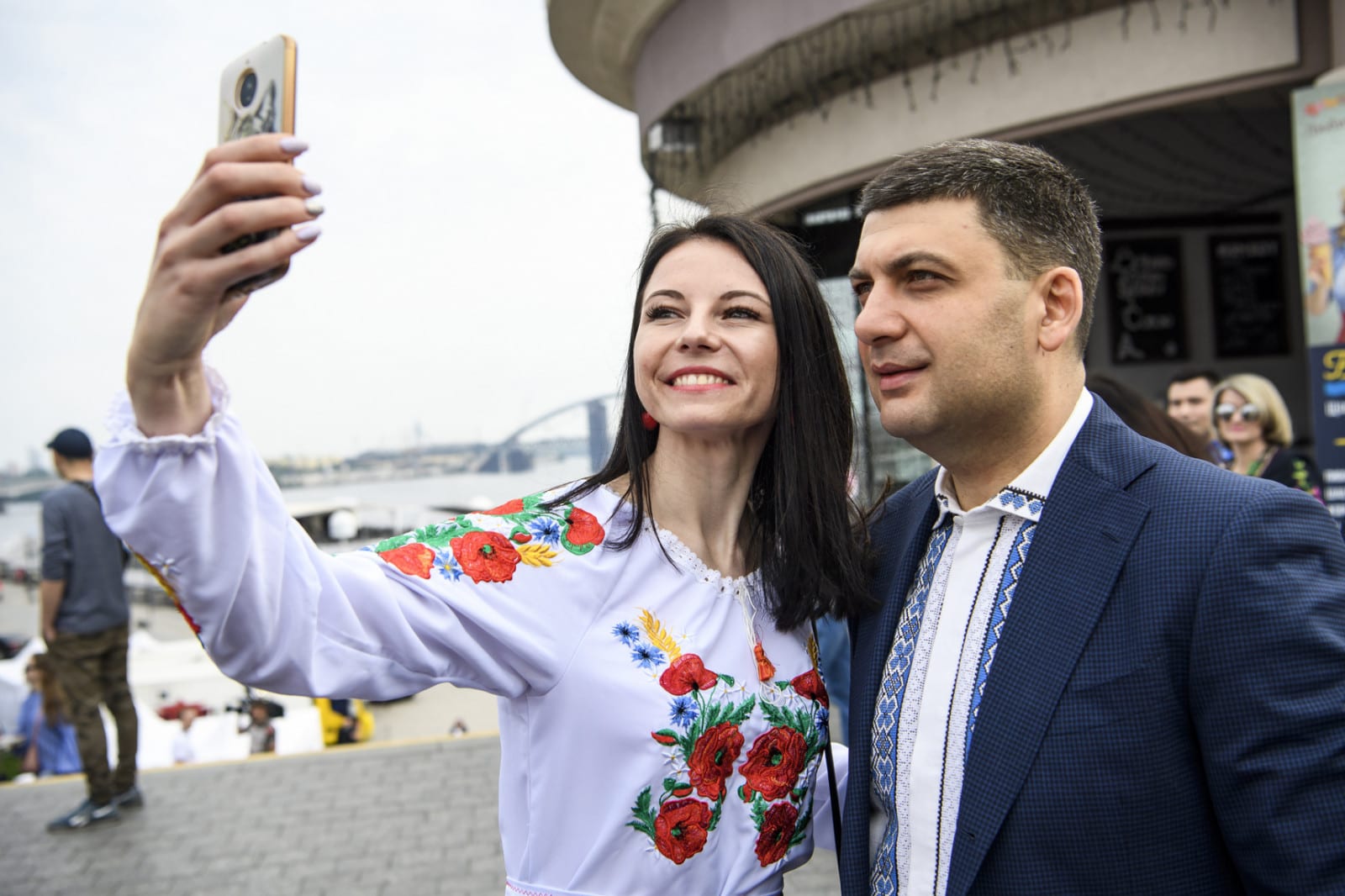 Дніпро: обираємо людей молодого віку. Новости Днепра